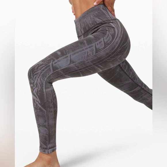 lululemon ebb to street tight leggings in wash - Picture 5 of 12